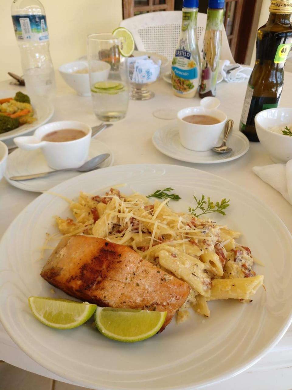 Hotel Velha Corte São José dos Pinhais Buitenkant foto