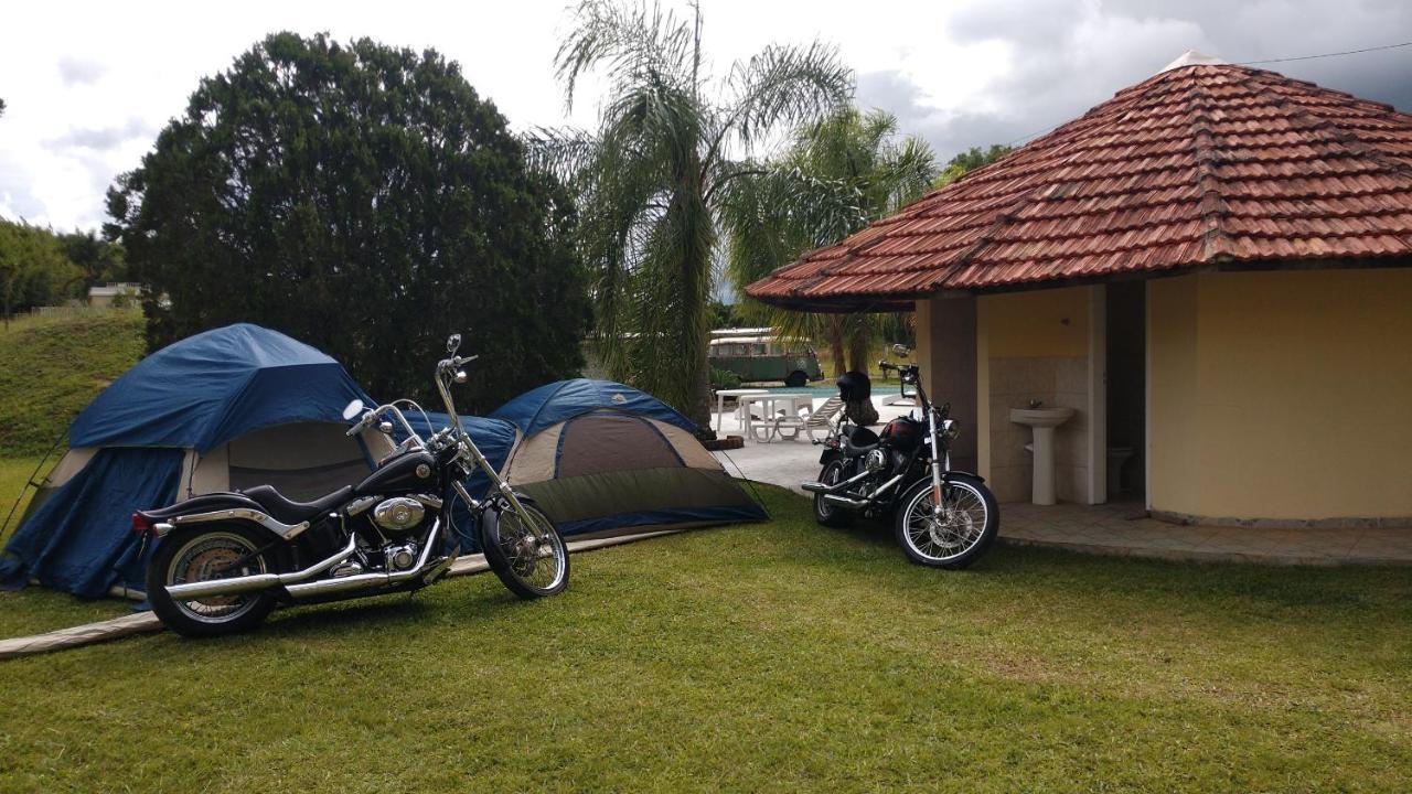 Hotel Velha Corte São José dos Pinhais Buitenkant foto