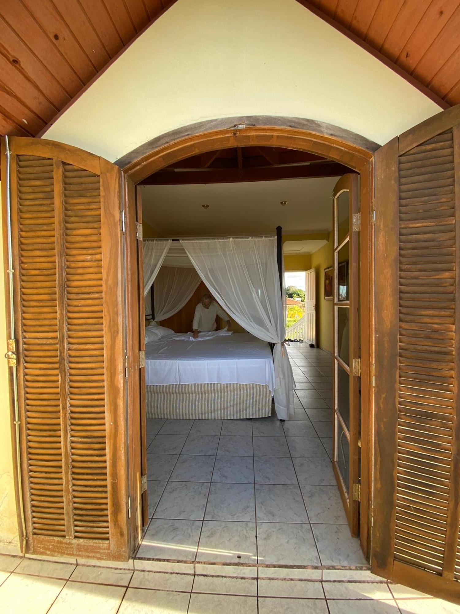 Hotel Velha Corte São José dos Pinhais Buitenkant foto
