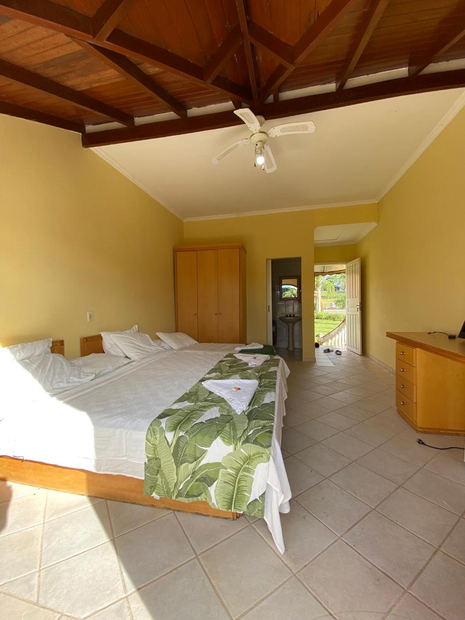Hotel Velha Corte São José dos Pinhais Buitenkant foto