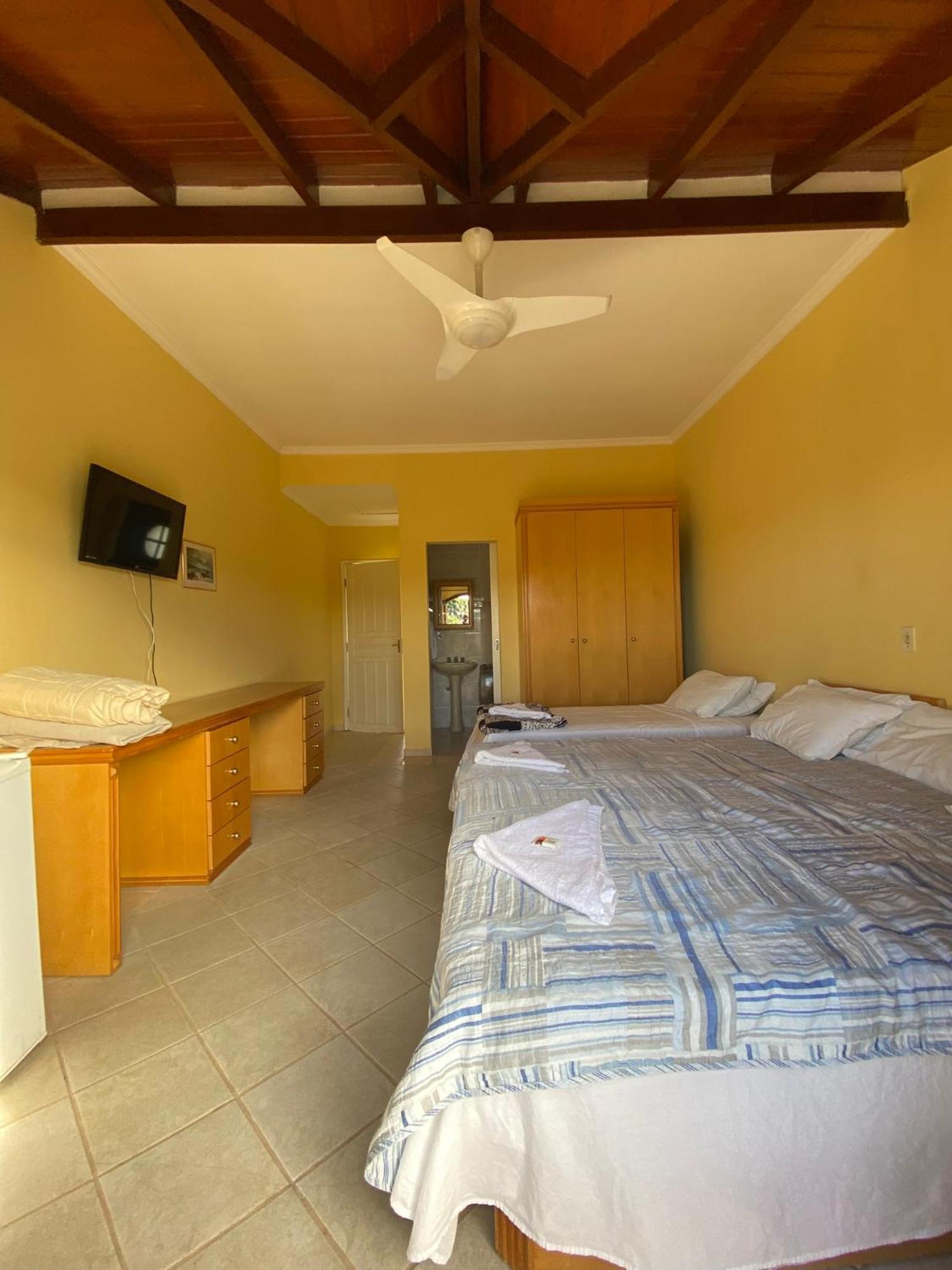 Hotel Velha Corte São José dos Pinhais Buitenkant foto