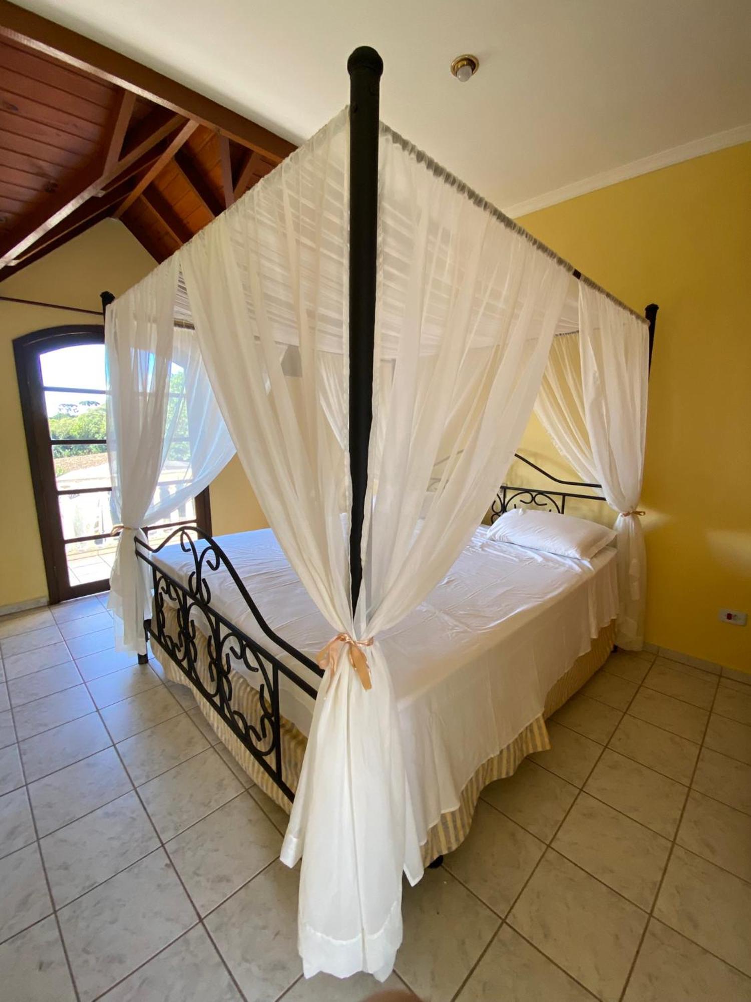 Hotel Velha Corte São José dos Pinhais Buitenkant foto