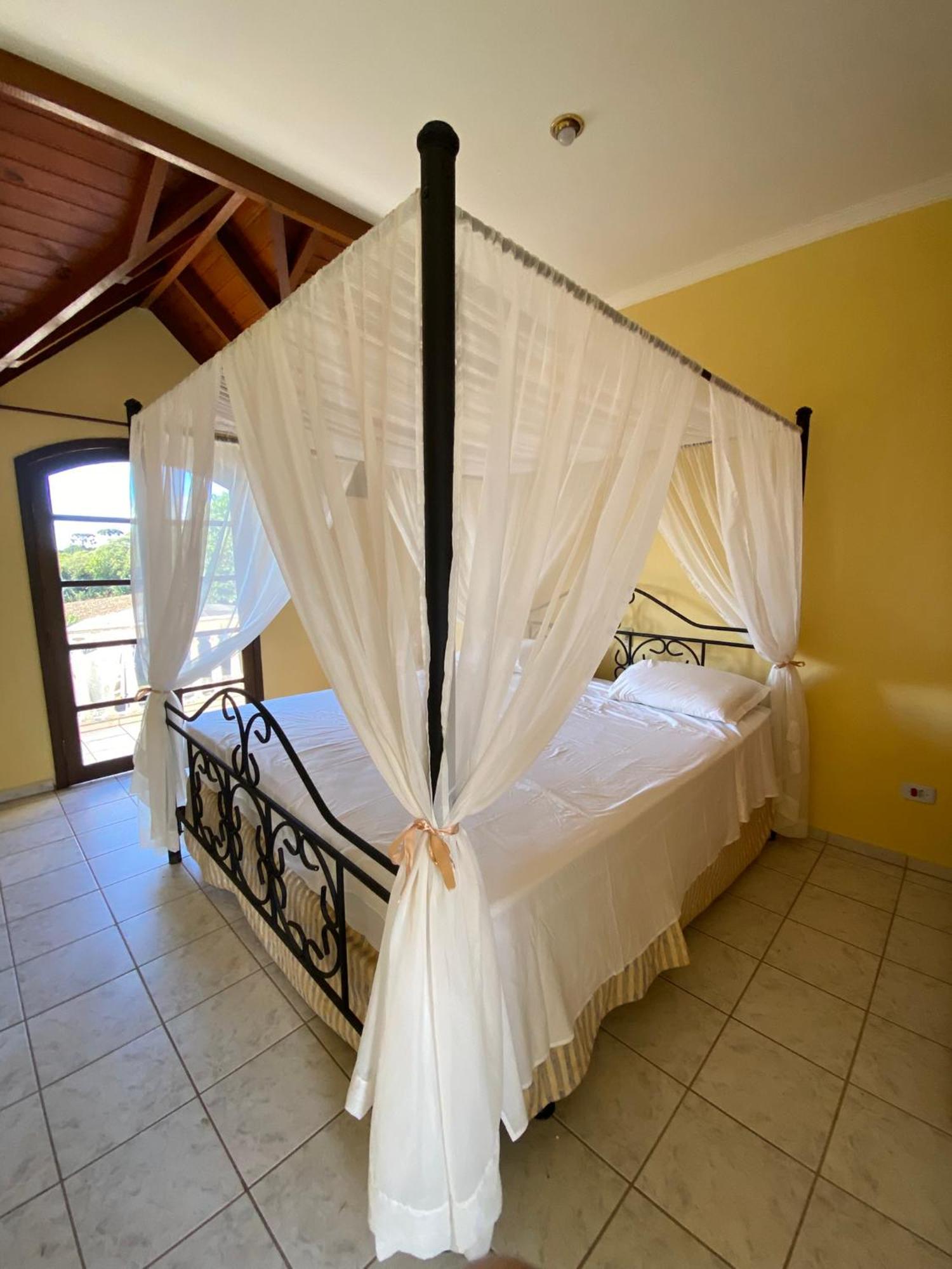 Hotel Velha Corte São José dos Pinhais Buitenkant foto