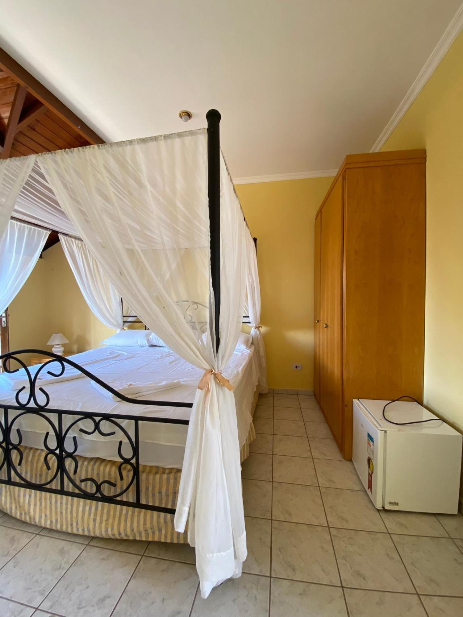 Hotel Velha Corte São José dos Pinhais Buitenkant foto